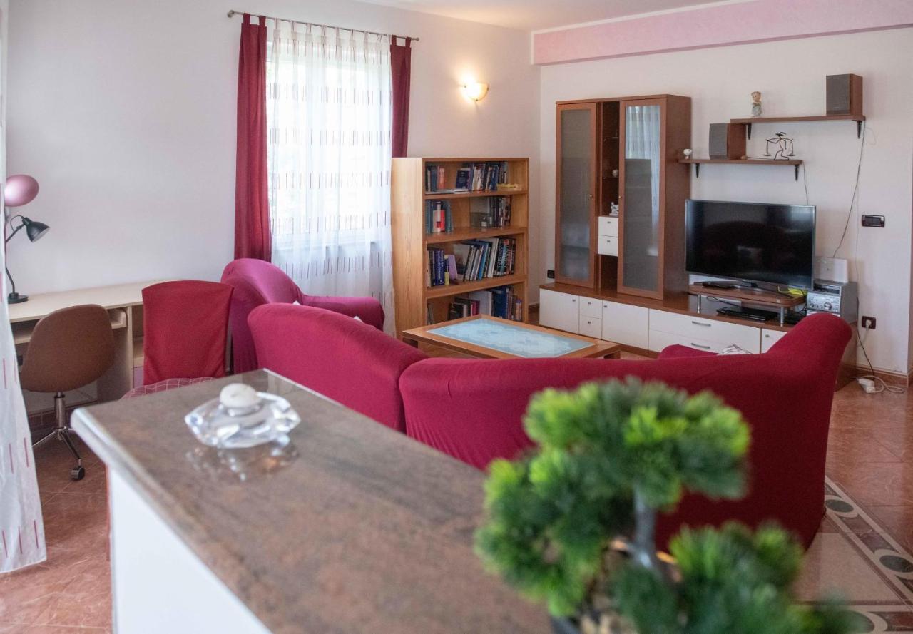 Apartment Kata Ровінь Екстер'єр фото